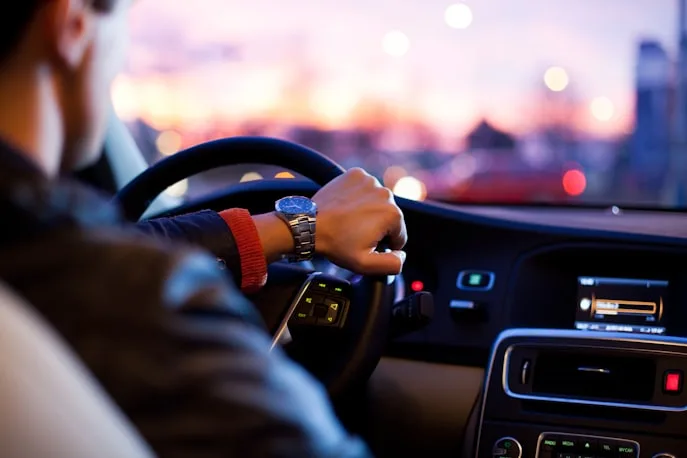 Transferencia de coche online: cambio de titularidad de vehículo con Tramicar